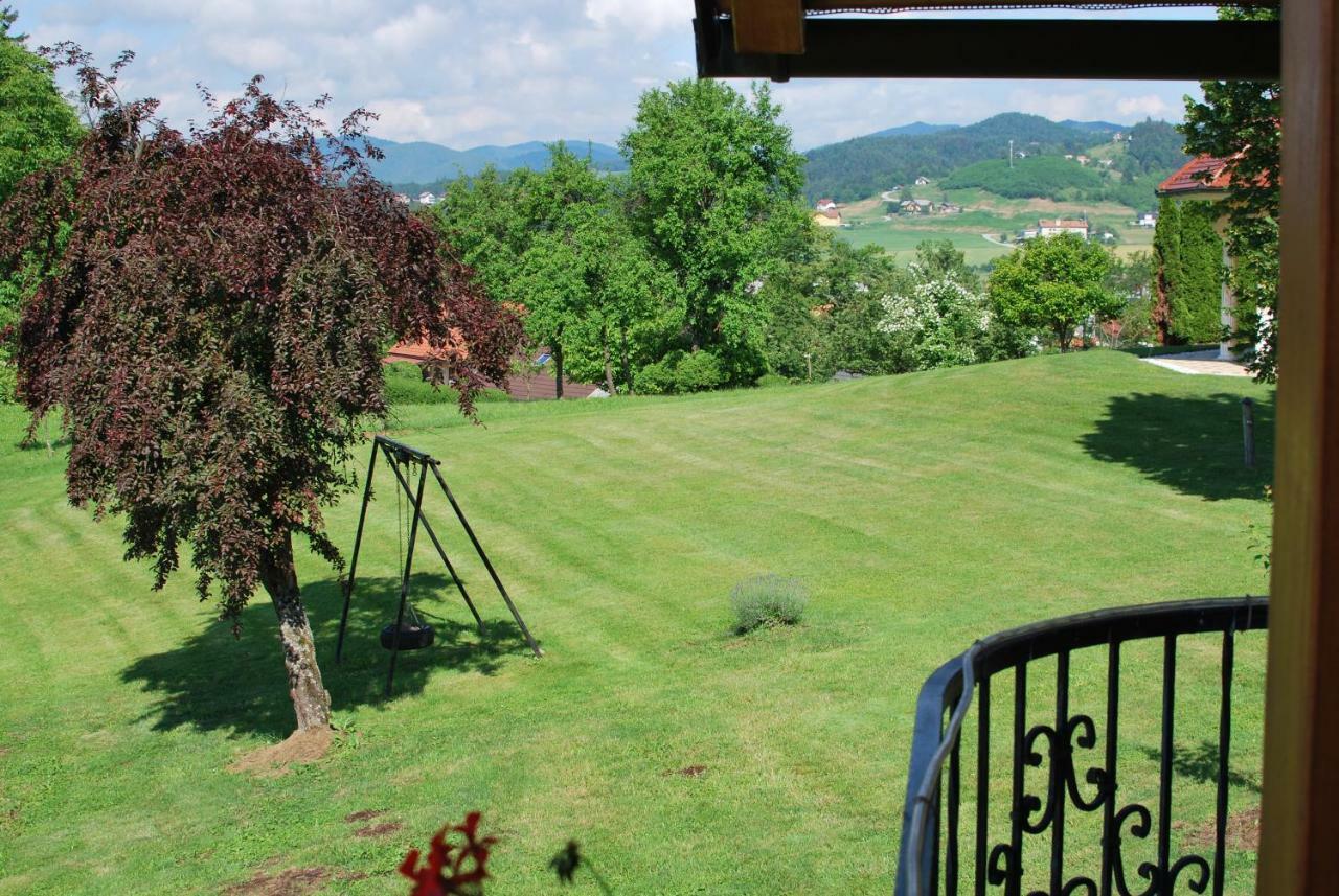 Holiday Home Dobrotin Vojnik Bagian luar foto